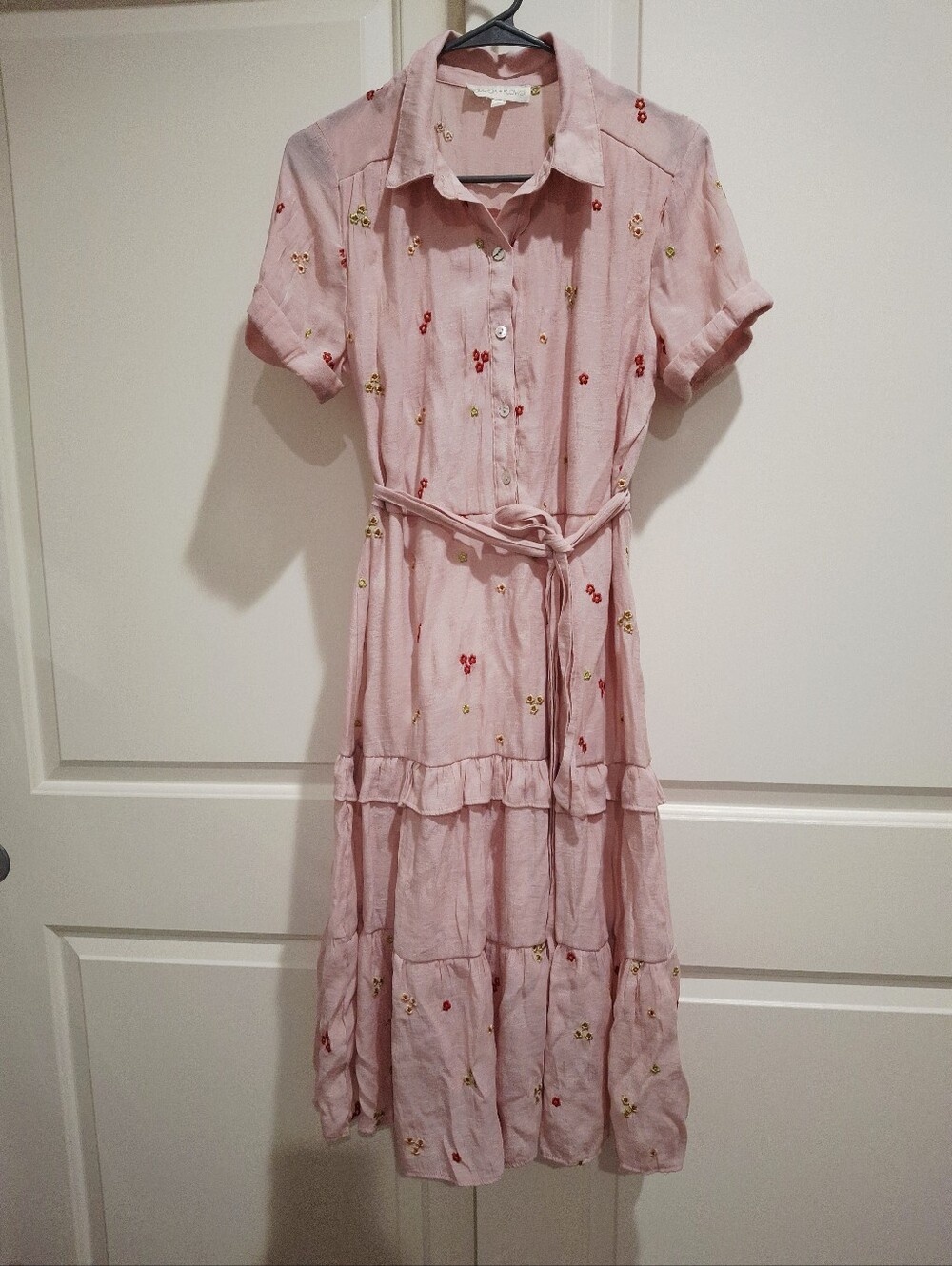 Figueroa Flower Pink Embroidered Tiered Midi Dress Size M